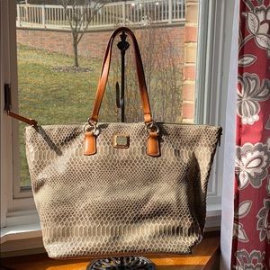 Dooney&Bourke double handled tote